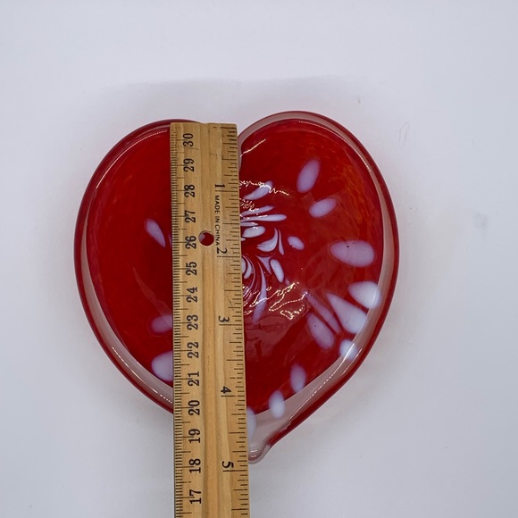 Glass Eye USA Red HEART SHAPED ART GLASS candy dish.  Valentines Day! - Picture 5 of 7